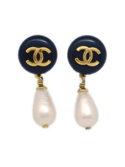 Pre-owned Chanel 1992 Cc Faux-pearl Clip-on Earrings In Black