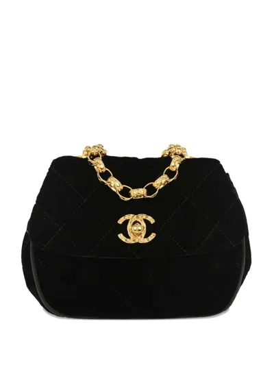 Chanel 1992 Velvet Quilted Shoulder Bag In Black