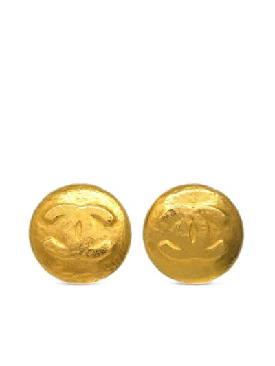 Pre-owned Chanel 1993 Cc-button Clip-on Earrings In Gold