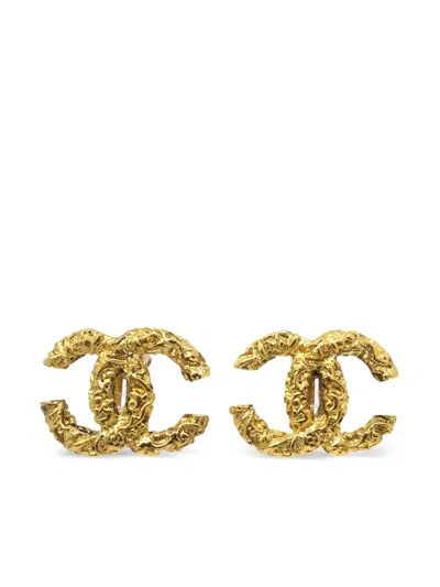 Pre-owned Chanel 1993 Cc Clip-on Earrings In Gold