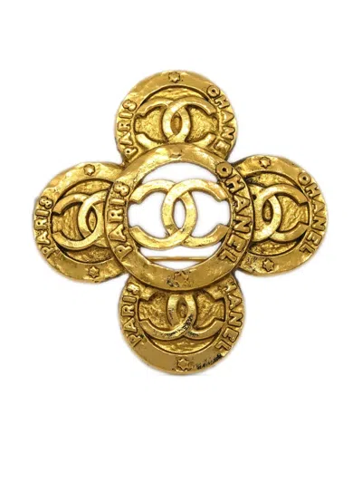 Pre-owned Chanel 1993 Cc Flower Brooch In Gold