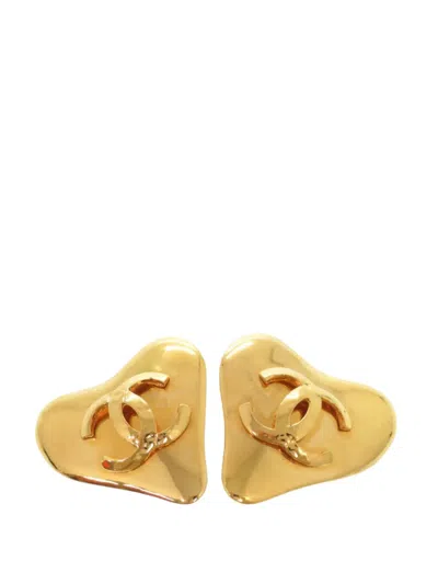Pre-owned Chanel 1993 Cc Gold Plated Heart Clip On Earrings Costume Earrings