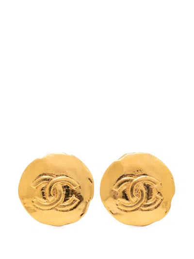 Pre-owned Chanel 1993 Cc Gold Plated Round Clip On Earrings Costume Earrings