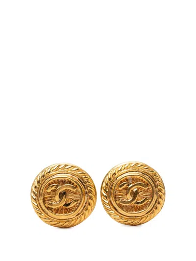 Pre-owned Chanel 1993 Cc Gold Plated Round Clip On Earrings Costume Earrings