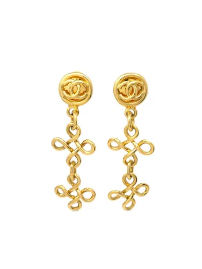 Pre-owned Chanel 1993 Dangle Clip-on Earrings In 金色