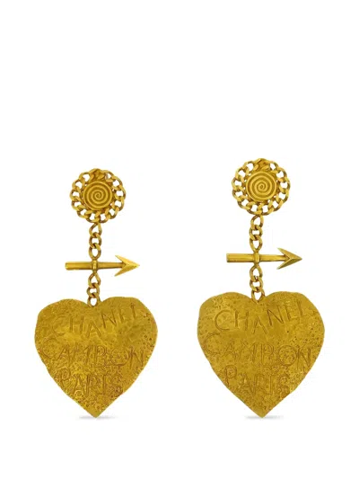 Pre-owned Chanel 1993 Heart Arrow Earrings In Gold