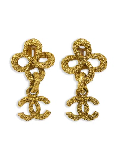 Pre-owned Chanel 1993 Interlocking Cc Earrings In Gold