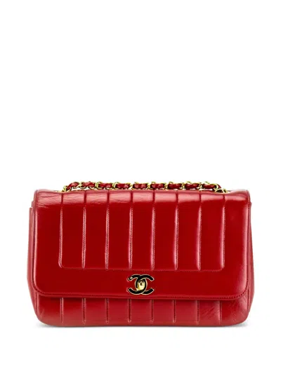 Pre-owned Chanel 1993 Medium Diana Shoulder Bag In Red