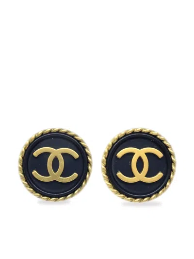 Pre-owned Chanel 1994 Cc Button Clip-on Earrings In Black