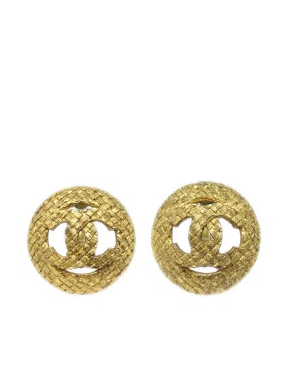 Pre-owned Chanel 1994 Cc Button Clip-on Earrings In Gold