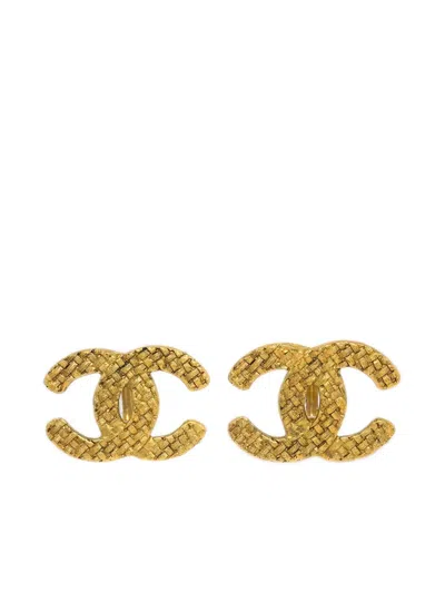 Pre-owned Chanel 1994 Cc Clip-on Earrings In Gold