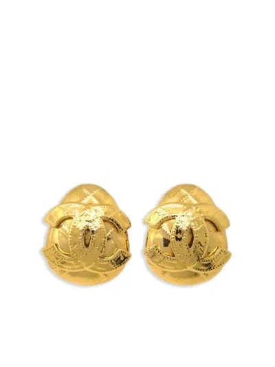 Pre-owned Chanel 1994 Cc Clip-on Earrings In Gold