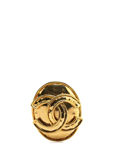 Pre-owned Chanel 1994 Cc Gold Plated Oval Brooch Costume Brooch