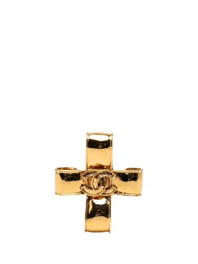 Pre-owned Chanel 1994 Cc Gold Plated Ribbon Cross Brooch Costume Brooch
