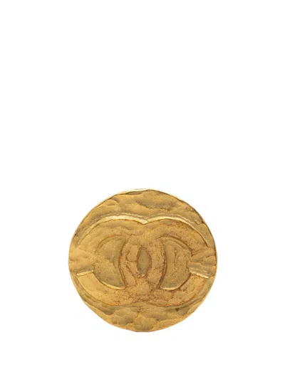 Pre-owned Chanel 1994 Cc Gold Plated Round Pin Brooch Costume Brooch