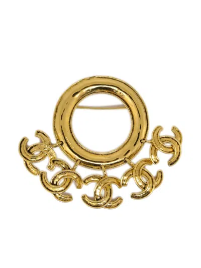 Pre-owned Chanel 1994 Cc Hoop Brooch In Gold