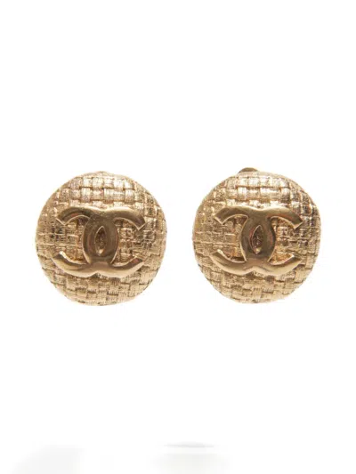 Pre-owned Chanel 1994 Cc Mark Clip-on Earrings In Gold
