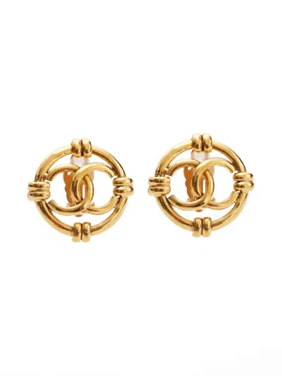 Pre-owned Chanel 1994 Cc Mark Round Clip-on Earrings In Gold