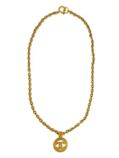Pre-owned Chanel 1994 Cc Medallion Necklace In Gold