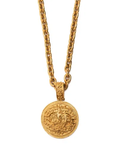 Pre-owned Chanel 1994 Cc Medallion Pendant Necklace In Gold