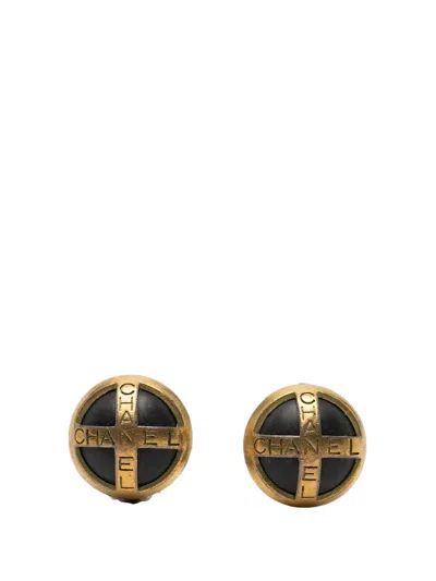 Pre-owned Chanel 1994 Gold Plated And Acrylic Logo Round Button Clip On Earrings Costume Earrings In Black