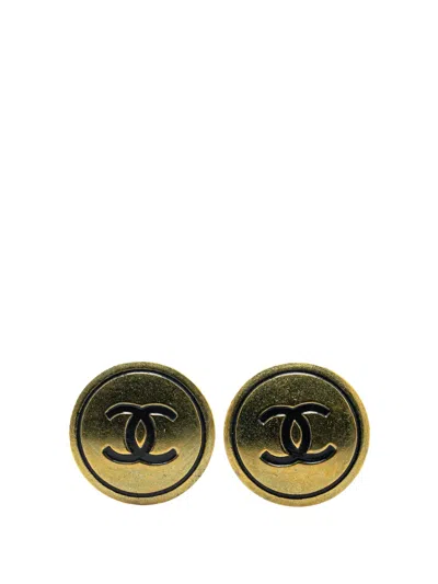 Pre-owned Chanel 1994 Gold Plated Cc Button Clip On Earrings Costume Earrings In 金色