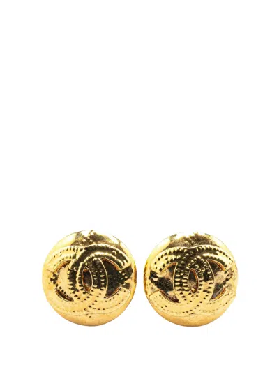 Pre-owned Chanel 1994 Gold Plated Cc Clip On Earrings Costume Earrings In 金色