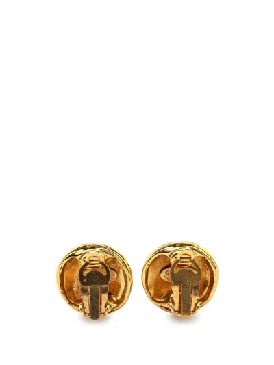 Pre-owned Chanel 1994 Gold Plated Cc Round Clip On Earrings Costume Earrings
