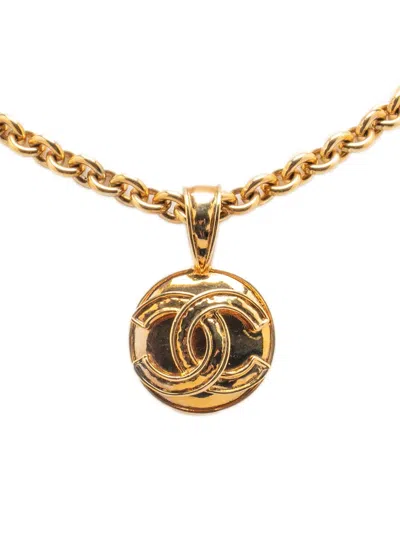 Pre-owned Chanel 1994 Gold Plated Cc Round Medallion Pendant Necklace Costume Necklace