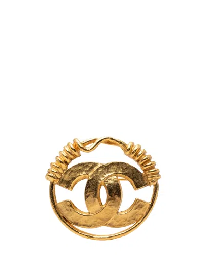 Pre-owned Chanel 1994 Gold Plated Cc Spring Round Brooch Costume Brooch