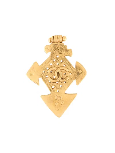 Pre-owned Chanel 1994 Logo Brooch In Gold