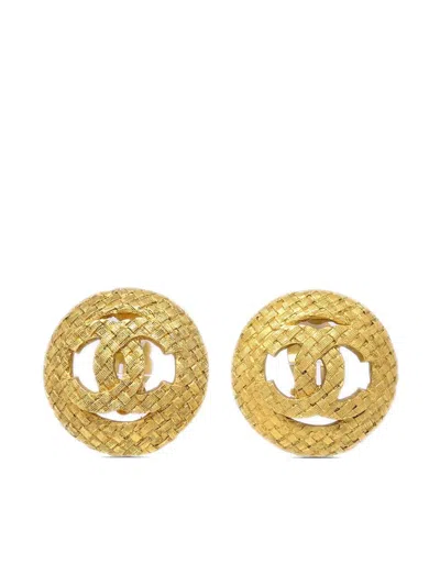 Pre-owned Chanel 1994 Tweed-effect Cc-logo Clip-on Earrings In Gold