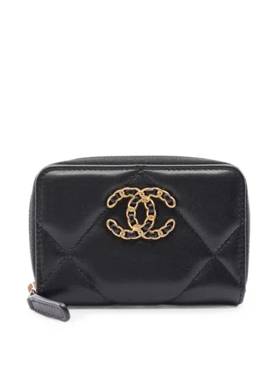 Pre-owned Chanel 1994-1996 19 Zip-around Coin Purse In Black
