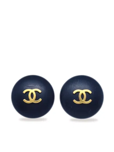 Pre-owned Chanel 1995 Cc Button Clip-on Earrings In Black