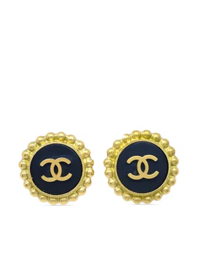 Pre-owned Chanel 1995 Cc Button Clip-on Earrings In Black