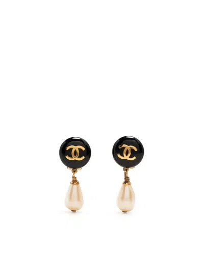 Pre-owned Chanel 1995 Cc Clip-on Earrings In Black