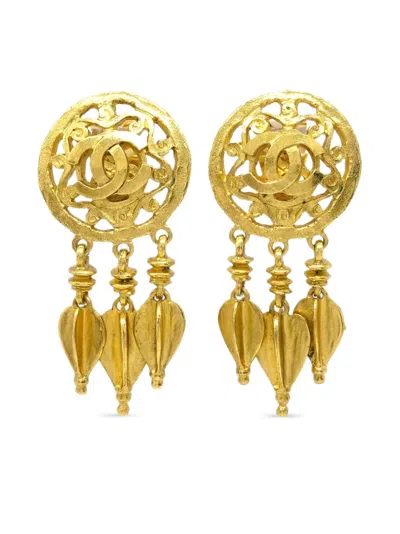 Pre-owned Chanel 1995 Cc Dangle Clip-on Earrings In Gold