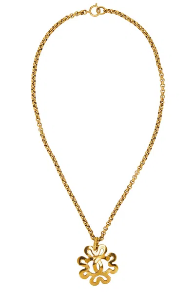 Pre-owned Chanel Coco Mark Pendant Necklace In Gold