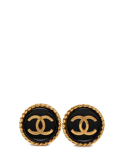 Pre-owned Chanel 1995 Cc Gold Plated And Enamel Button Clip On Earrings Costume Earrings