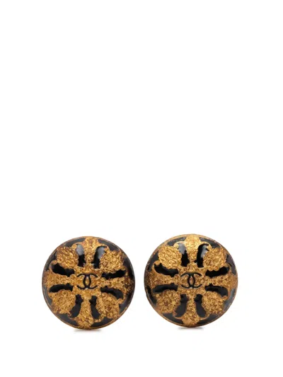 Pre-owned Chanel 1995 Cc Gold Plated Enamel Clip On Earrings Costume Earrings