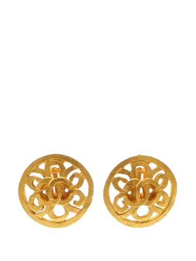 Pre-owned Chanel 1995 Cc Gold Plated Flower Clip On Earrings Costume Earrings