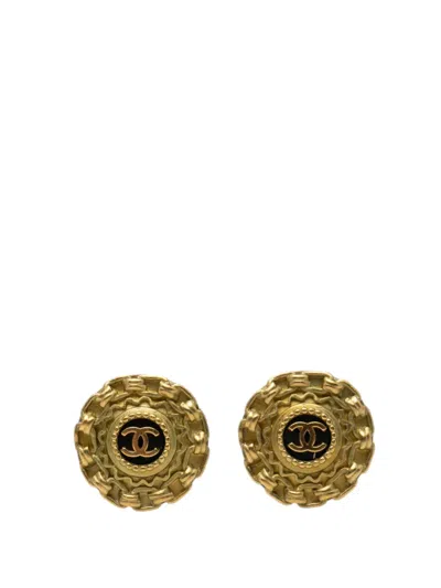 Pre-owned Chanel 1995 Cc Gold Plated Resin Chain Round Clip On Earrings Costume Earrings