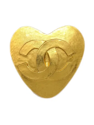 Pre-owned Chanel 1995 Cc Heart Brooch In Gold