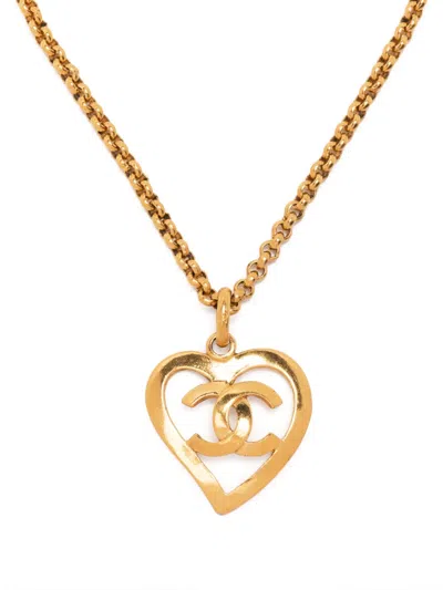Pre-owned Chanel 1995 Cc Heart Pendant Necklace In Gold