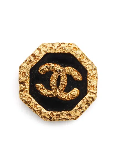 Pre-owned Chanel 1995 Cc Logo Lava Brooch In Gold
