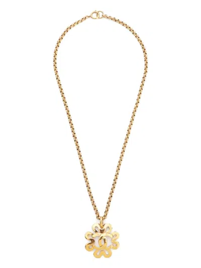 Pre-owned Chanel 1995 Cc Pendant Necklace In Gold