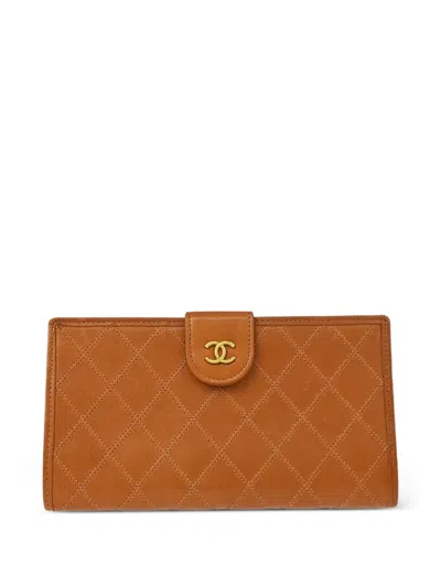 Pre-owned Chanel 1995 Cc Quilted Lambskin Wallet In Brown