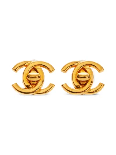 Pre-owned Chanel 1995 Cc Turn-lock Clip-on Earrings In Gold
