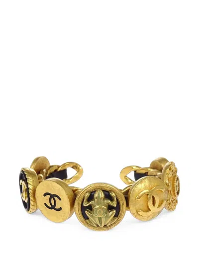 Pre-owned Chanel 1995 Frog-motif Bangle In Gold