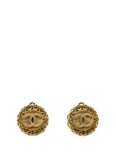 Pre-owned Chanel 1995 Gold Plated Cc Chain Round Clip On Earrings Costume Earrings